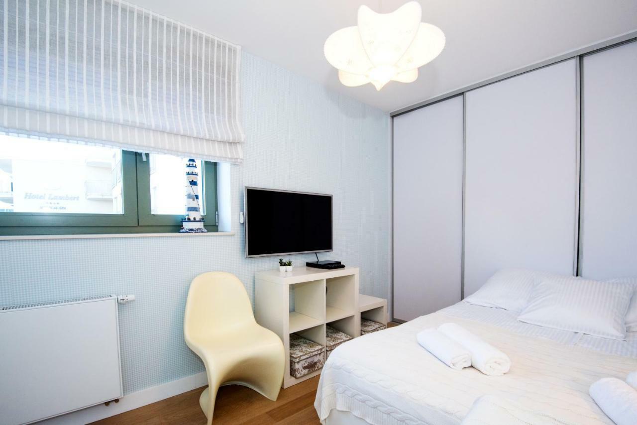 Superior Cliff Apartment ウストロニエ・モルスキエ エクステリア 写真